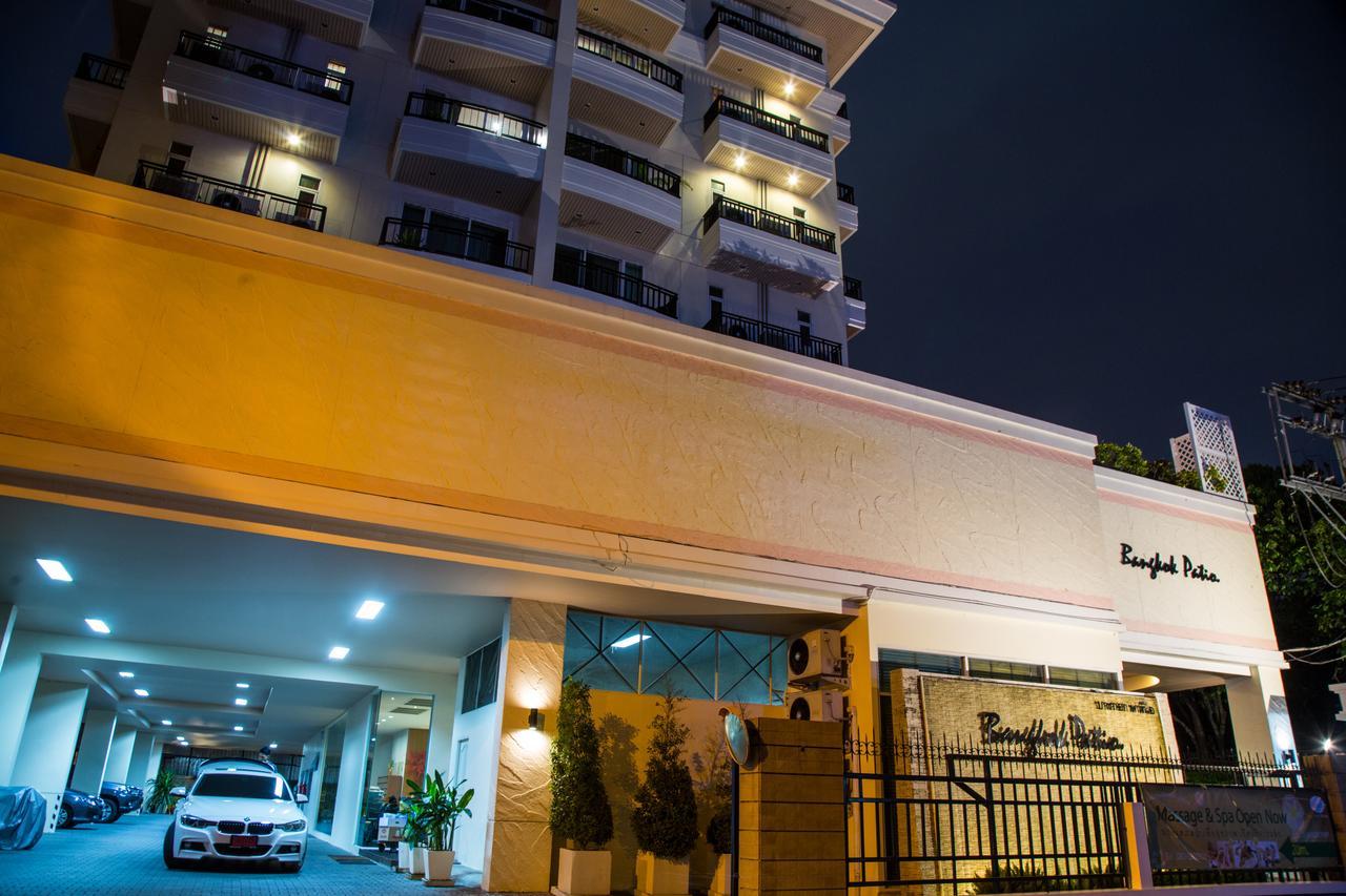 Patio Luxury Suites Bangkok Exterior photo